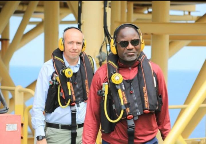 Sangafowa après une visite sur la plateforme du champ baleine : « A l'état actuel des travaux, le délai de la phase 1 d'exploitation prévu en 2023 sera tenu » Sangafowa après une visite sur la plateforme du champ baleine : « A l'état actuel des travaux, le délai de la phase 1 d'exploitation prévu en 2023 sera tenu »