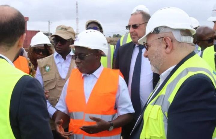 Le parc urbain d'Abidjan situé sur le site de l'ancienne décharge d'Akouédo livré dans un an, Bouaké Fofana annonce que les investissements approcheraient, la centaine de milliards Le parc urbain d'Abidjan situé sur le site de l'ancienne décharge d'Akouédo livré dans un an, Bouaké Fofana annonce que les investissements approcheraient, la centaine de milliards
