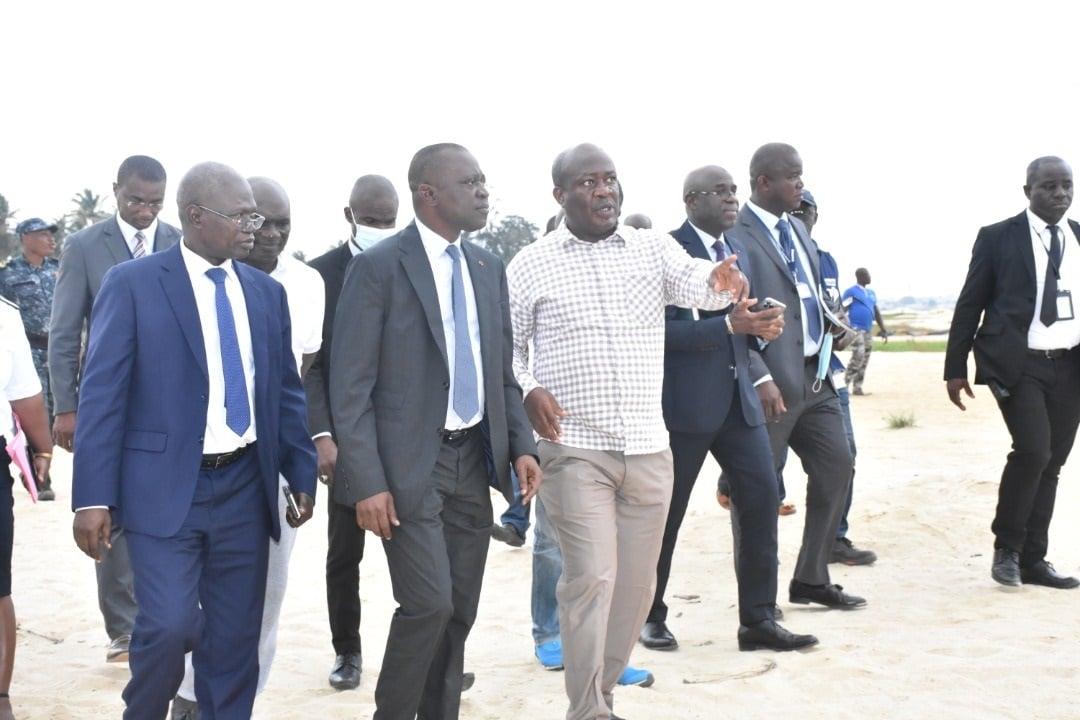 Remblayages anarchiques: Amadou Koné aux chefs d’Abia Abebty (Biétry) « les remblayages à des fins de commerce sont interdits » Remblayages anarchiques: Amadou Koné aux chefs d’Abia Abebty (Biétry) « les remblayages à des fins de commerce sont interdits »