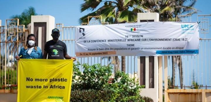 Traité mondial sur le plastique : Les militants de Greenpeace Afrique plaident pour un instrument juridiquement contraignant Traité mondial sur le plastique : Les militants de Greenpeace Afrique plaident pour un instrument juridiquement contraignant