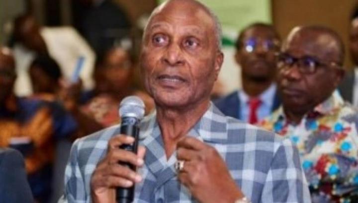 Le Ministre-Gouverneur du Gôh-Djiboua prévient qu'il n'a pas été nommé pour participer à l'organisation des funérailles mais pour ceux qui veulent travailler Le Ministre-Gouverneur du Gôh-Djiboua prévient qu'il n'a pas été nommé pour participer à l'organisation des funérailles mais pour ceux qui veulent travailler