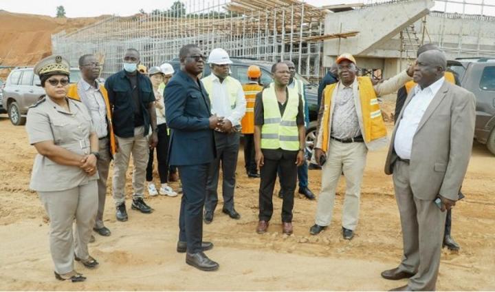 Projet du contournement d'Abidjan, des populations refusent de partir malgré un dédommagement de 33 milliards de FCFA Projet du contournement d'Abidjan, des populations refusent de partir malgré un dédommagement de 33 milliards de FCFA