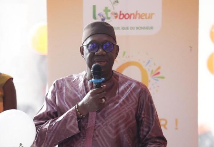 La Lonaci lance les festivités du 10ème anniversaire de Loto Bonheur, de nombreux lots et des visites surprises sur des PDV pour récompenser les joueurs prévus La Lonaci lance les festivités du 10ème anniversaire de Loto Bonheur, de nombreux lots et des visites surprises sur des PDV pour récompenser les joueurs prévus