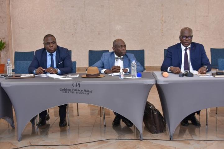 Evaluation des bonnes pratiques gouvernementales, actualisation du rapport pays à quelques jours de son lancement à la fin octobre Evaluation des bonnes pratiques gouvernementales, actualisation du rapport pays à quelques jours de son lancement à la fin octobre