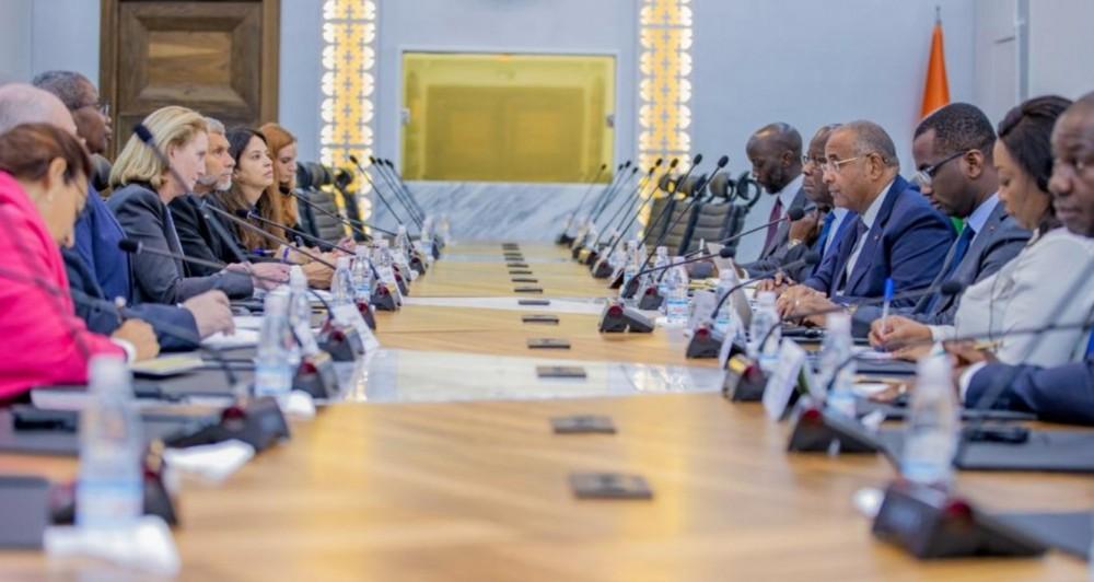 Côte d'Ivoire-USA : Renforcement de la coopération, Patrick Achi échange avec une délégation de l'USAID Côte d'Ivoire-USA : Renforcement de la coopération, Patrick Achi échange avec une délégation de l'USAID