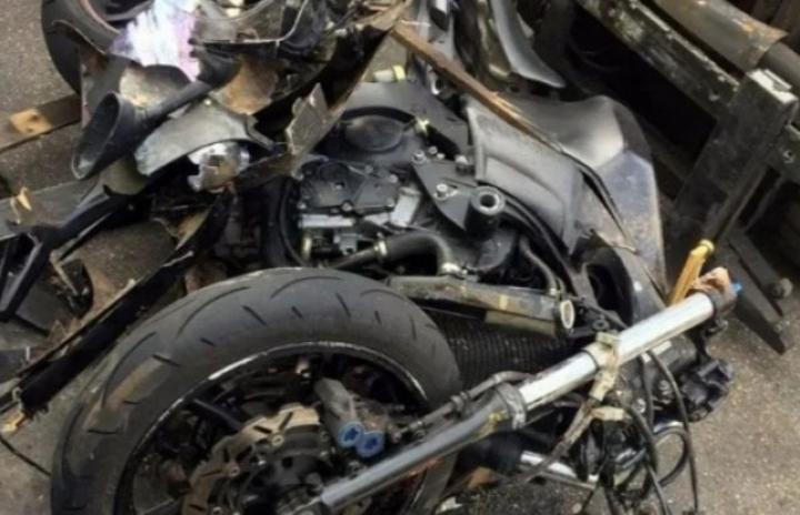 Fête Toussaint dramatique à Kani, 02 frères adolescents à moto tués dans une collision avec un minicar Fête Toussaint dramatique à Kani, 02 frères adolescents à moto tués dans une collision avec un minicar
