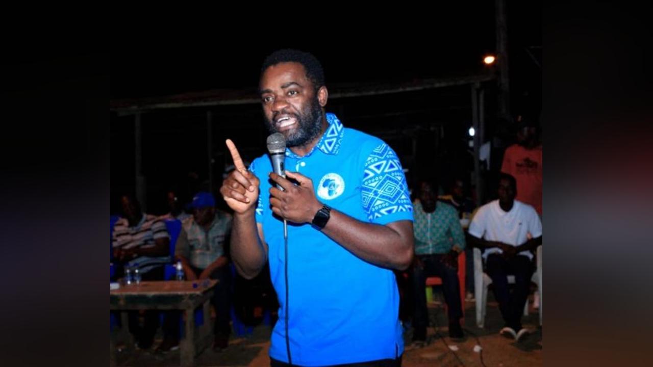Révision de la liste électorale, à Yopougon, le PPA-CI demande aux nouveaux majeurs d'envahir les centres d'enrôlement afin de changer les choses par leur vote Révision de la liste électorale, à Yopougon, le PPA-CI demande aux nouveaux majeurs d'envahir les centres d'enrôlement afin de changer les choses par leur vote