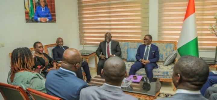 RHDP, Aka Aouélé à propos de Cissé Bacongo : « Un modèle d'engagement qui ne fait jamais de choix au hasard » RHDP, Aka Aouélé à propos de Cissé Bacongo : « Un modèle d'engagement qui ne fait jamais de choix au hasard »