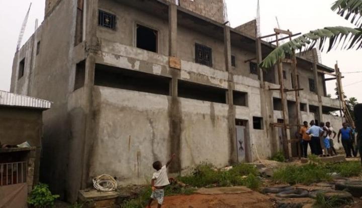 Effondrement à Abobo ayant occasionné la mort d'un enfant de 6 ans, le propriétaire devant la justice, le CVCI dénonce l'absence des fabricants de matériaux Effondrement à Abobo ayant occasionné la mort d'un enfant de 6 ans, le propriétaire devant la justice, le CVCI dénonce l'absence des fabricants de matériaux