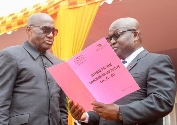 « Opération tiroirs vides » du Ministère de la Construction à Cocody, les populations sensibilisées sur l'importance de la copropriété « Opération tiroirs vides » du Ministère de la Construction à Cocody, les populations sensibilisées sur l'importance de la copropriété