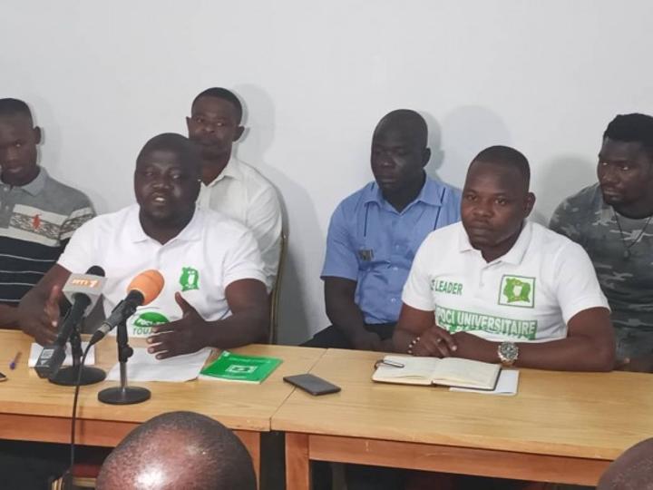 Présidentielle 2025, des jeunes du PDCI veulent plébisciter la candidature de Bédié au prochain congrès de leur Parti Présidentielle 2025, des jeunes du PDCI veulent plébisciter la candidature de Bédié au prochain congrès de leur Parti
