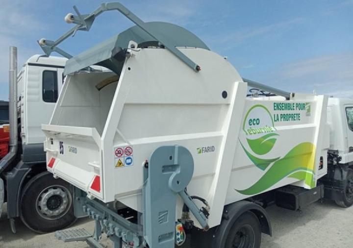 L'opérateur Eco Eburnie Sommé d'accélérer la cadence d'enlèvement des déchets dans des communes d'Abidjan L'opérateur Eco Eburnie Sommé d'accélérer la cadence d'enlèvement des déchets dans des communes d'Abidjan