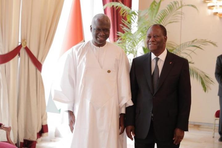 L'ambassadeur du Sénégal en fin de mission fait ses adieux à Alassane Ouattara qui annonce l'arrivée prochaine de Macky Sall à Abidjan L'ambassadeur du Sénégal en fin de mission fait ses adieux à Alassane Ouattara qui annonce l'arrivée prochaine de Macky Sall à Abidjan