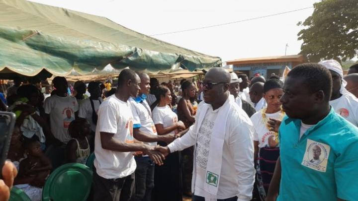 Municipales 2023 à Anoumaba, pour contrer la machine RHDP, voilà la mission qu'Enguerran Kassi, candidat du PDCI confie aux populations Municipales 2023 à Anoumaba, pour contrer la machine RHDP, voilà la mission qu'Enguerran Kassi, candidat du PDCI confie aux populations