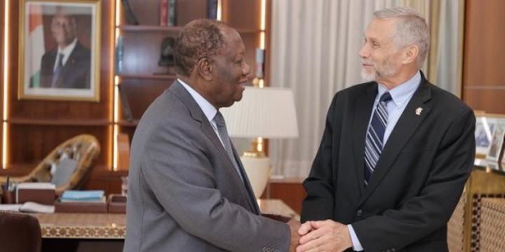 Côte d'Ivoire-USA : En fin de mission, Bell félicite Ouattara et le peuple ivoirien pour les progrès réalisés au moment où tous ses voisins ont de sérieux problèmes Côte d'Ivoire-USA : En fin de mission, Bell félicite Ouattara et le peuple ivoirien pour les progrès réalisés au moment où tous ses voisins ont de sérieux problèmes