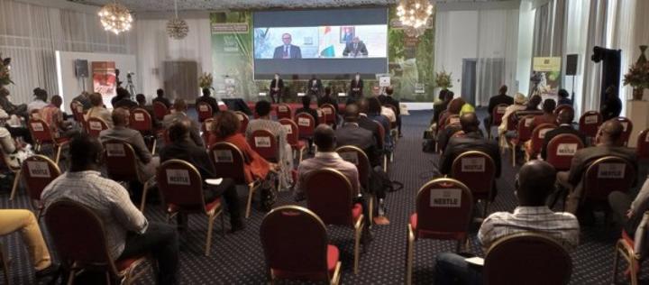 Le revenu brut cumulé perçu par les producteurs de cacao de janvier à septembre 2022 est estimé à 934,95 milliards de FCFA Le revenu brut cumulé perçu par les producteurs de cacao de janvier à septembre 2022 est estimé à 934,95 milliards de FCFA