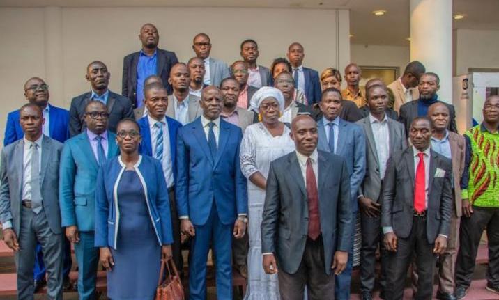 Recrutement des Docteurs non recrutés, Adama Diawara annonce 675 postes pour l'année 2023 et fait des propositions à ceux qui ne trouveront de points de chutes Recrutement des Docteurs non recrutés, Adama Diawara annonce 675 postes pour l'année 2023 et fait des propositions à ceux qui ne trouveront de points de chutes