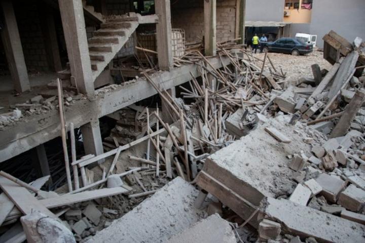 Effondrement partiel d'un immeuble R+4 à Cocody Angré, les services de Bruno Koné précisent que le chantier était en arrêt pour défaut de permis de construire Effondrement partiel d'un immeuble R+4 à Cocody Angré, les services de Bruno Koné précisent que le chantier était en arrêt pour défaut de permis de construire