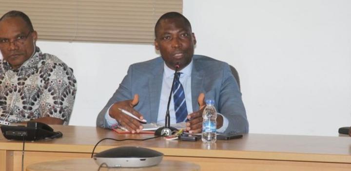 Autosuffisance en produits sanguins, les besoins du CNTS passent de 250 mille poches de sang à 290 mille poches de par an, de nouvelles initiatives pour motiver les donneurs Autosuffisance en produits sanguins, les besoins du CNTS passent de 250 mille poches de sang à 290 mille poches de par an, de nouvelles initiatives pour motiver les donneurs