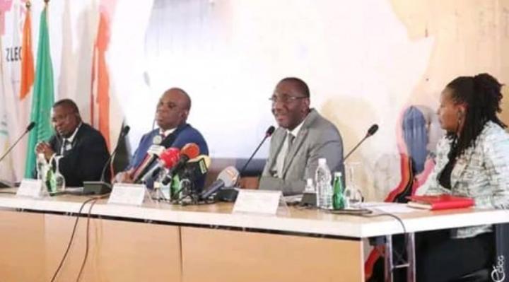 3ᵉ Foire Commerciale Intra-Africaine, 43 milliards de dollars de contrats d'affaires attendus, un salon de l'automobile annoncé 3ᵉ Foire Commerciale Intra-Africaine, 43 milliards de dollars de contrats d'affaires attendus, un salon de l'automobile annoncé