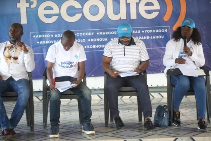Des jeunes de l'Agneby-Tiassa exposent leurs difficultés et leurs attentes aux oreilles de Laurent Gbagbo Des jeunes de l'Agneby-Tiassa exposent leurs difficultés et leurs attentes aux oreilles de Laurent Gbagbo