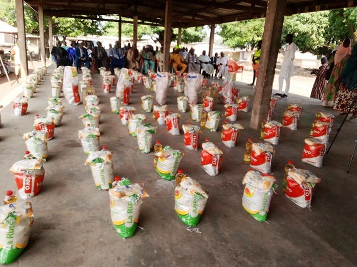 Ramadan 2023: Une ONG apporte un soutien à une centaine de familles à Seydougou