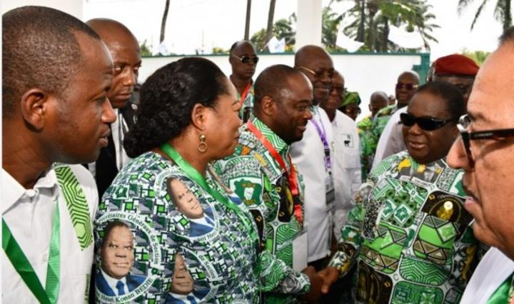 Bédié candidat à sa propre succession à la tête du PDCI « rêve » d'une victoire de son parti aux Locales 2023 et la présidentielle de 2025 Bédié candidat à sa propre succession à la tête du PDCI « rêve » d'une victoire de son parti aux Locales 2023 et la présidentielle de 2025