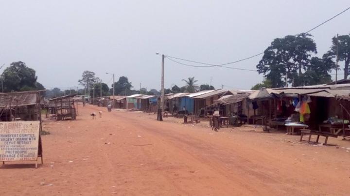 Danané, le village de Yiepleu connecté au réseau électrique, les populations célèbrent le Président Ouattara du 29 au 30 avril 2023 Danané, le village de Yiepleu connecté au réseau électrique, les populations célèbrent le Président Ouattara du 29 au 30 avril 2023