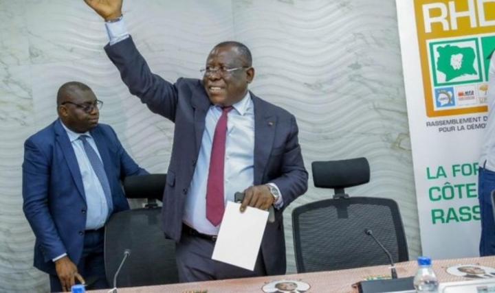 Les candidats indépendants du RHDP feront d'objet d'une suspension définitive prévient Cissé Bacongo Les candidats indépendants du RHDP feront d'objet d'une suspension définitive prévient Cissé Bacongo