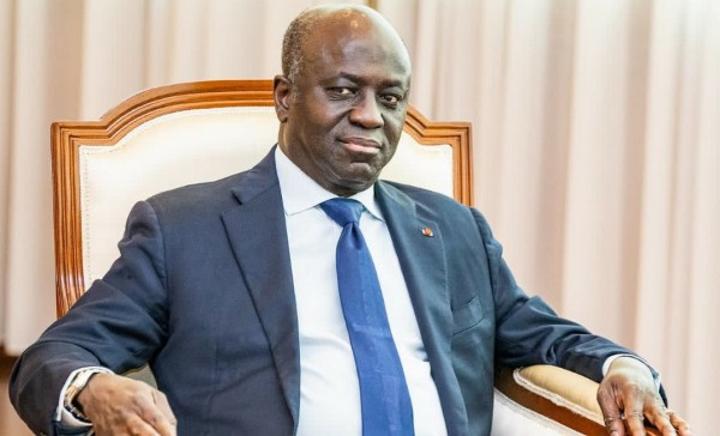 Relance du projet de la boucle ferroviaire d'entente, Marcel Amon Tanoh signe un mémorandum d'entente avec une entreprise chinoise de construction de chemin de fer Relance du projet de la boucle ferroviaire d'entente, Marcel Amon Tanoh signe un mémorandum d'entente avec une entreprise chinoise de construction de chemin de fer