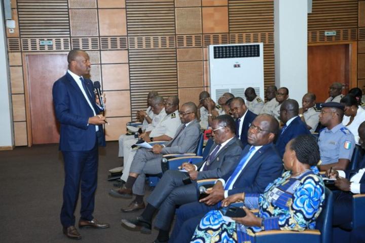 Opérationnalisation du PJGouv 2023, Mamadou Touré présente le bilan des réalisations à mi-parcours aux collectivités territoriales Opérationnalisation du PJGouv 2023, Mamadou Touré présente le bilan des réalisations à mi-parcours aux collectivités territoriales