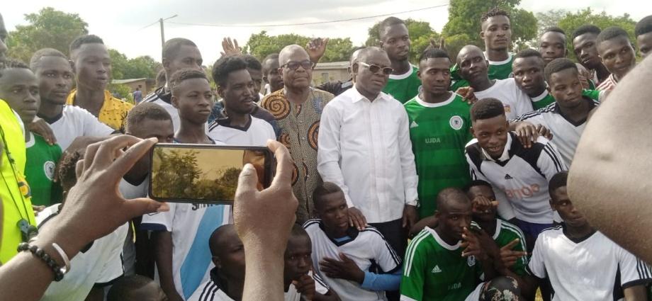 Un tournoi de football pour promouvoir la cohésion et l’unité sociale à Tiébissou Un tournoi de football pour promouvoir la cohésion et l’unité sociale à Tiébissou
