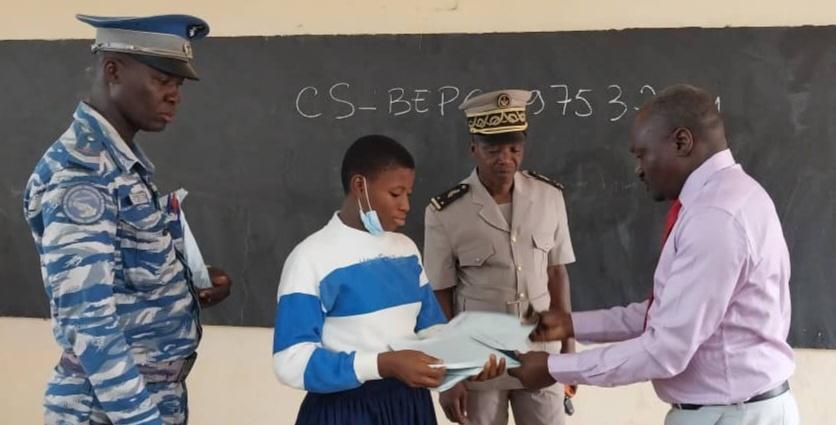 BEPC 2023: Les surveillants et candidats du centre d’examen de Badikaha exhortés à la responsabilité BEPC 2023: Les surveillants et candidats du centre d’examen de Badikaha exhortés à la responsabilité