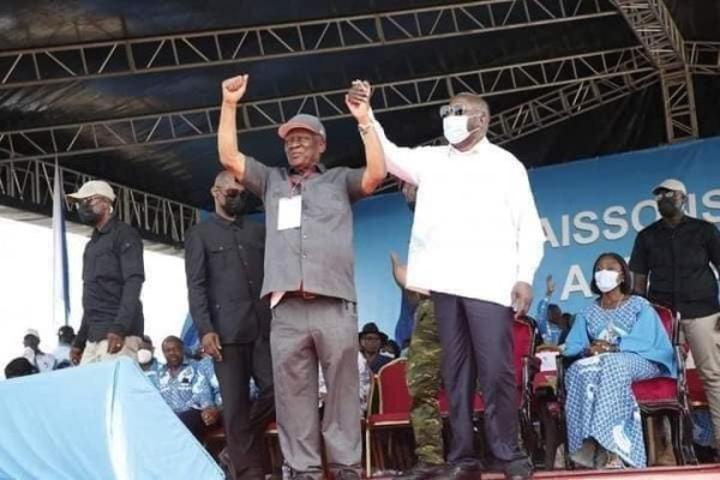 Côte d'Ivoire-Cameroun : Décès de l'opposant historique à Paul Biya Ni John Fru Ndi, Gbagbo salue la mémoire d'un grand ami Côte d'Ivoire-Cameroun : Décès de l'opposant historique à Paul Biya Ni John Fru Ndi, Gbagbo salue la mémoire d'un grand ami