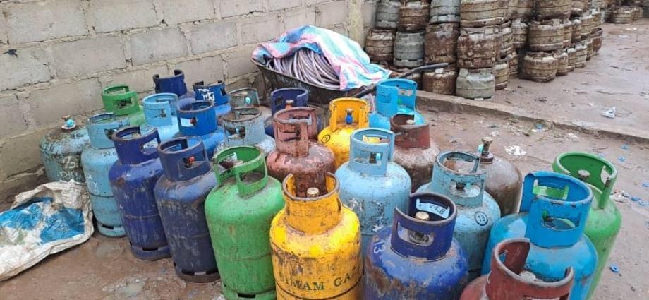 Un site illégal de transvasement de bouteilles de gaz démantelé à Brofodoumé Un site illégal de transvasement de bouteilles de gaz démantelé à Brofodoumé