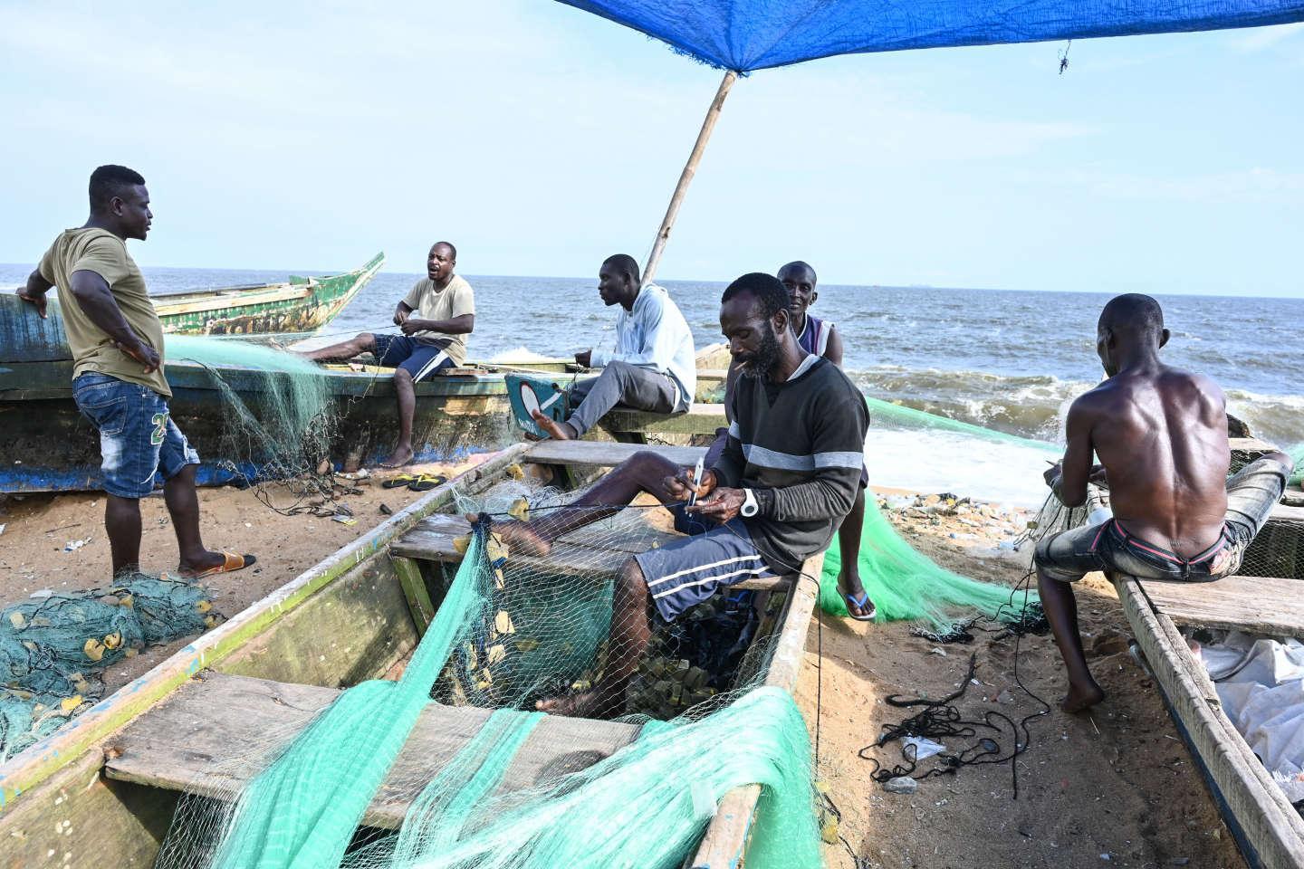 En Côte d’Ivoire, les pêcheurs artisanaux chôment pour protéger les poissons En Côte d’Ivoire, les pêcheurs artisanaux chôment pour protéger les poissons