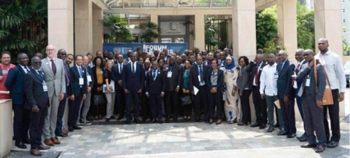 Aux termes de leur premier Forum à Abidjan, des dirigeants postaux prennent des engagements et lancent un appel aux gouvernements Aux termes de leur premier Forum à Abidjan, des dirigeants postaux prennent des engagements et lancent un appel aux gouvernements