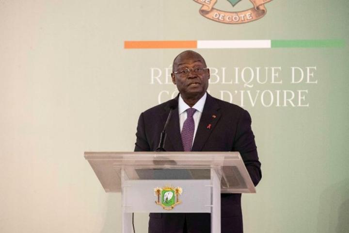 9ᵉ session ordinaire du CNLS, Tiémoko Koné invite chacune et chacun à maintenir un engagement continu dans la lutte contre le VIH-SIDA 9ᵉ session ordinaire du CNLS, Tiémoko Koné invite chacune et chacun à maintenir un engagement continu dans la lutte contre le VIH-SIDA