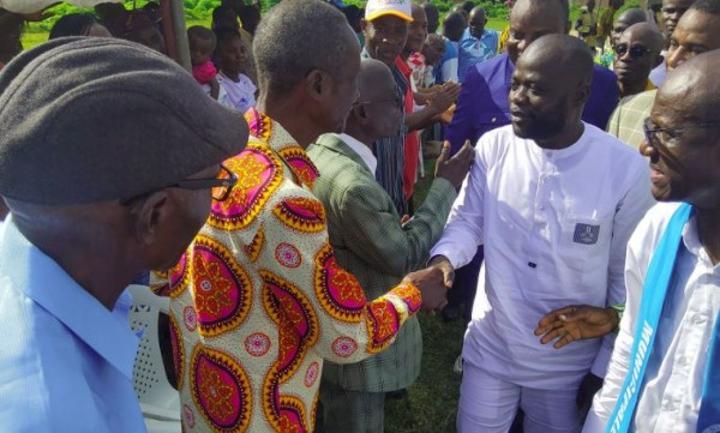 Justin Koua depuis Zikisso « Jamais de mémoire d'Ivoiriens, ni au PDCI, au PPA-CI, il n'a jamais été question d'organiser une rébellion contre son propre pays » Justin Koua depuis Zikisso « Jamais de mémoire d'Ivoiriens, ni au PDCI, au PPA-CI, il n'a jamais été question d'organiser une rébellion contre son propre pays »