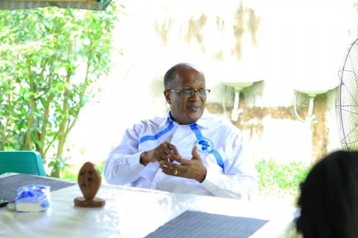 Affienou, après le conflit intercommunautaire occasionnant une victime, Ouégnin aux populations « Laurent Gbagbo est une bénédiction pour le Pays » Affienou, après le conflit intercommunautaire occasionnant une victime, Ouégnin aux populations « Laurent Gbagbo est une bénédiction pour le Pays »