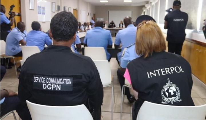Cybercriminalité, Abidjan a pris part à une opération d'Interpol qui a permis la saisie de deux millions d'euros et l'arrestation d'une centaine de personnes Cybercriminalité, Abidjan a pris part à une opération d'Interpol qui a permis la saisie de deux millions d'euros et l'arrestation d'une centaine de personnes