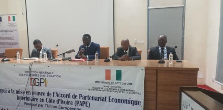 Le Directeur des politiques macroéconomique et financière à propos de l'APEi : « Le secteur privé peut sortir compétitif s'il se met à bien travailler sur cet accord » Le Directeur des politiques macroéconomique et financière à propos de l'APEi : « Le secteur privé peut sortir compétitif s'il se met à bien travailler sur cet accord »