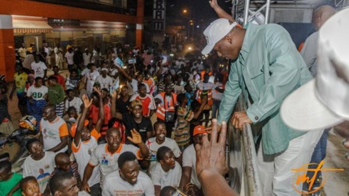 Haut-Sassandra, Mamadou Touré en démonstration de force dans les rues de Daloa affirme: « Notre victoire est irréversible » Haut-Sassandra, Mamadou Touré en démonstration de force dans les rues de Daloa affirme: « Notre victoire est irréversible »