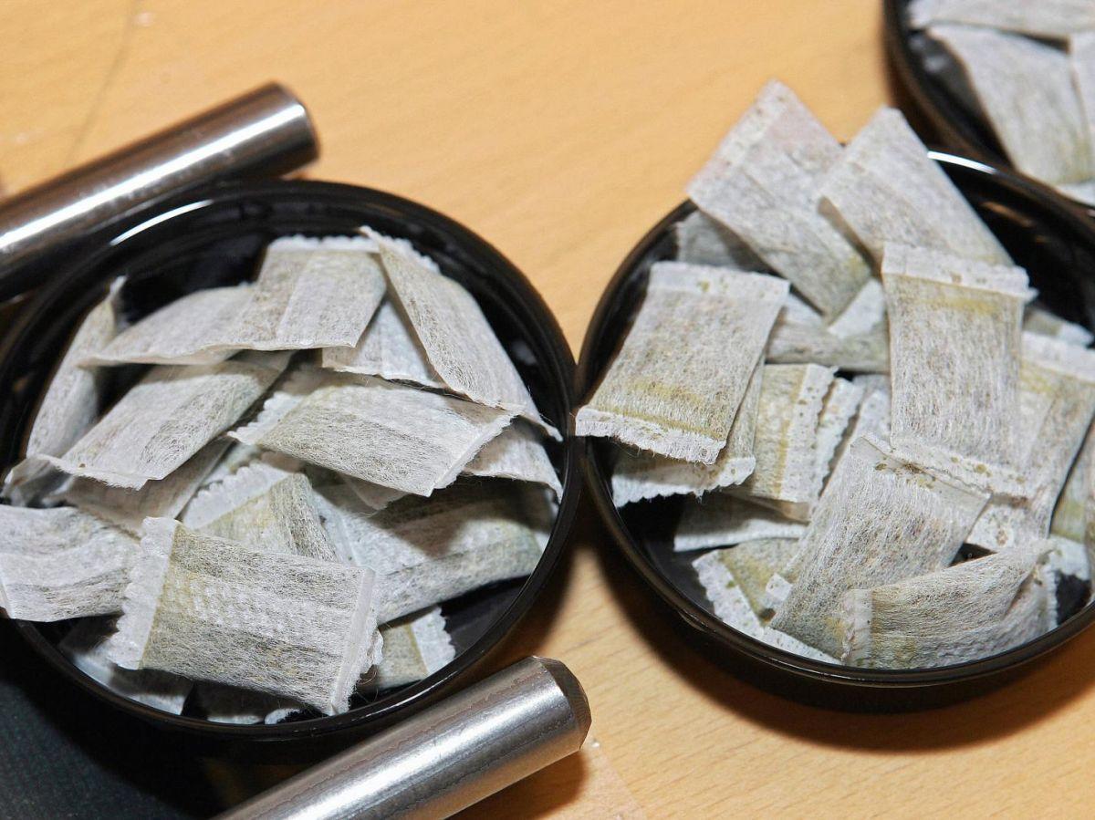 Snus : les dangers d’une drogue qui séduit les jeunes Snus : les dangers d’une drogue qui séduit les jeunes