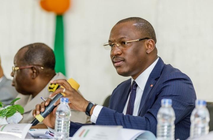 Daloa, le Conseil régional du Haut-Sassandra adopte les projets impactant la vie des populations lors de sa première session ordinaire Daloa, le Conseil régional du Haut-Sassandra adopte les projets impactant la vie des populations lors de sa première session ordinaire