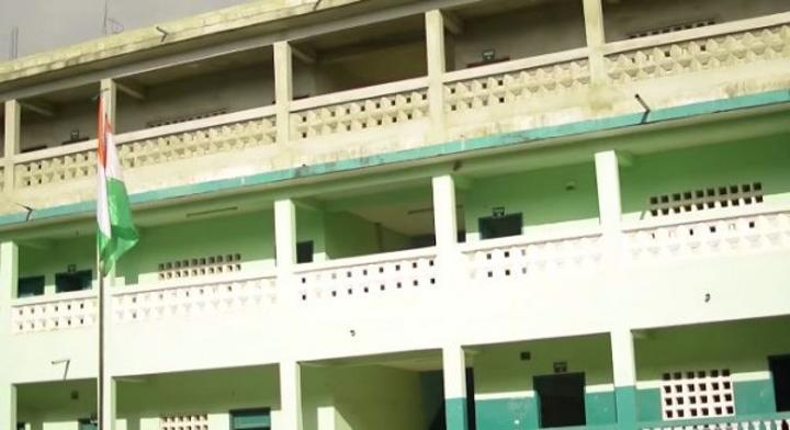 Yopougon, une affaire d'empoisonnement défraie la chronique dans un collège privée, plusieurs victimes admises à l'hôpital Yopougon, une affaire d'empoisonnement défraie la chronique dans un collège privée, plusieurs victimes admises à l'hôpital