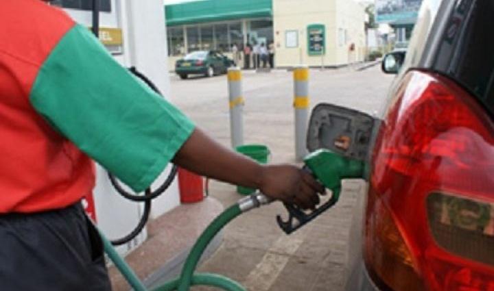 Le prix de l’essence super et celui du gasoil restent inchangés pour le mois de novembre Le prix de l’essence super et celui du gasoil restent inchangés pour le mois de novembre