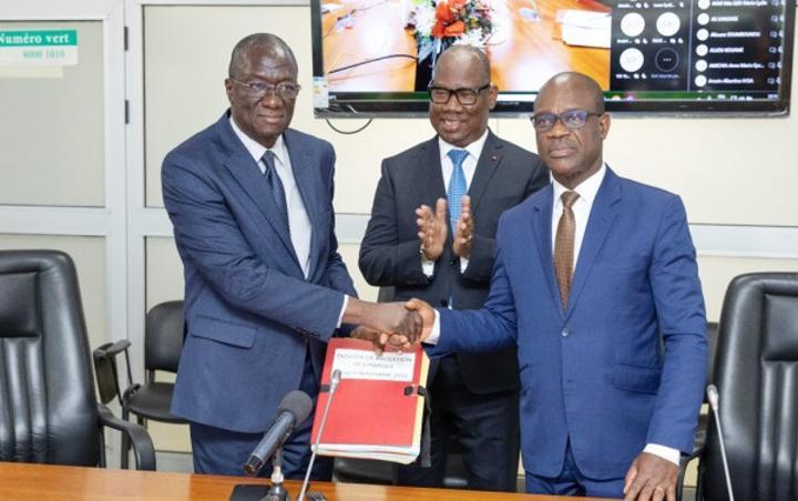Désigné par le Ministre Adama Coulibaly, Sanogo Bafétégué a pris officiellement fonction à la tête du Trésor Public en tant que intérimaire Désigné par le Ministre Adama Coulibaly, Sanogo Bafétégué a pris officiellement fonction à la tête du Trésor Public en tant que intérimaire