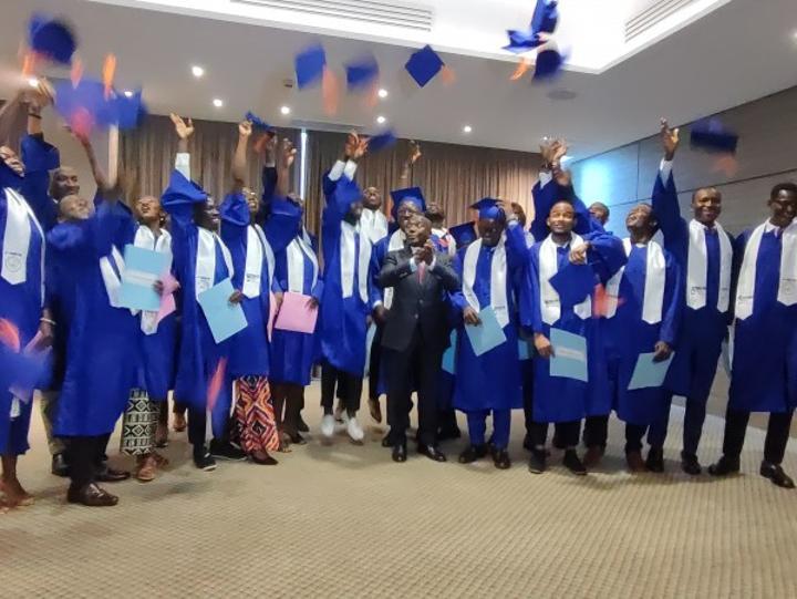 Formation en grands projets de construction avec PFO, 24 nouveaux auditeurs reçoivent leur Master pro en présence de Bouaké Fofana Formation en grands projets de construction avec PFO, 24 nouveaux auditeurs reçoivent leur Master pro en présence de Bouaké Fofana