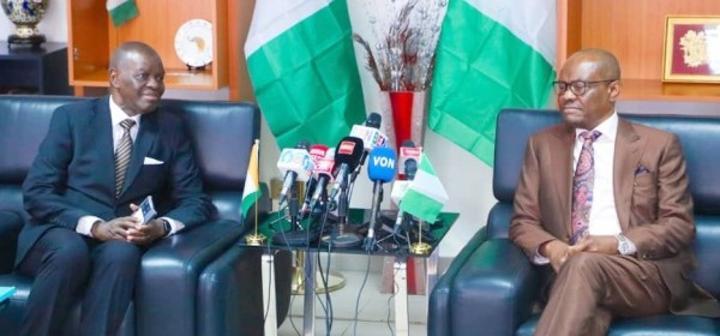 Nigeria- Abuja renonce aux taxes pour les ambassades, proposition de jumelage entre Abuja et Yamoussoukro